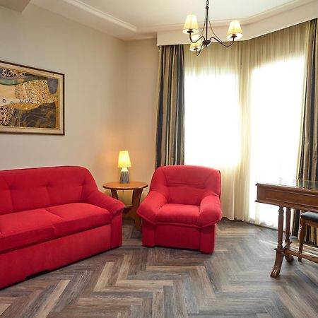 Iris Hotel Терми Экстерьер фото