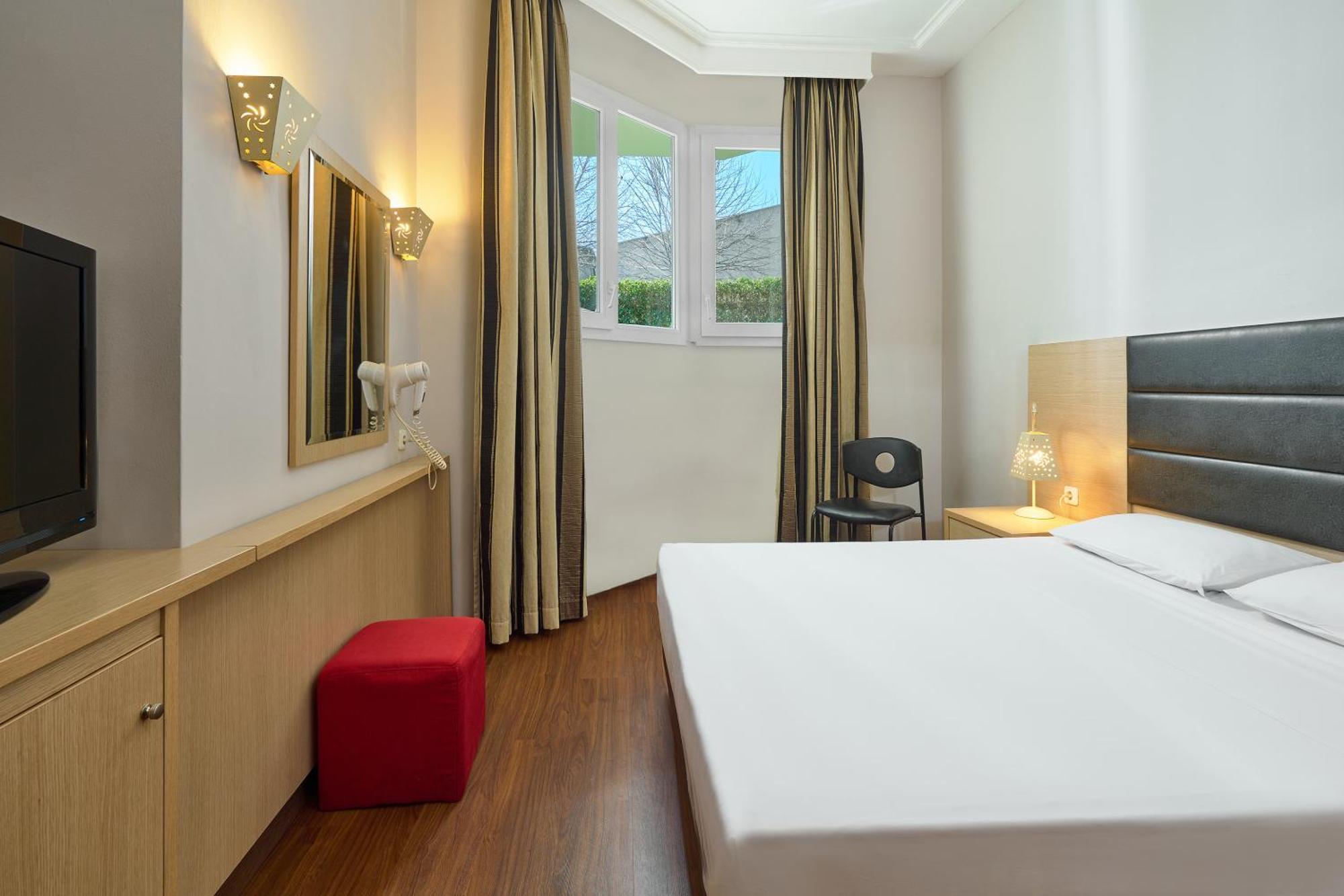 Iris Hotel Терми Экстерьер фото