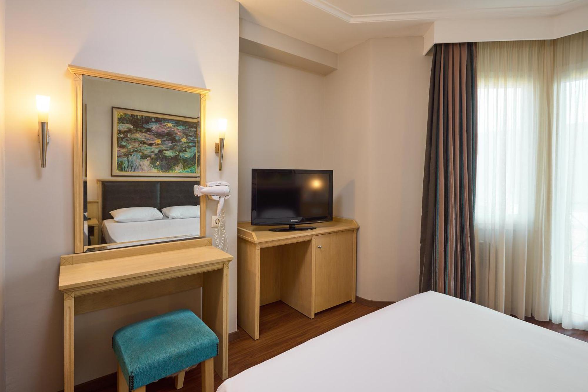 Iris Hotel Терми Экстерьер фото