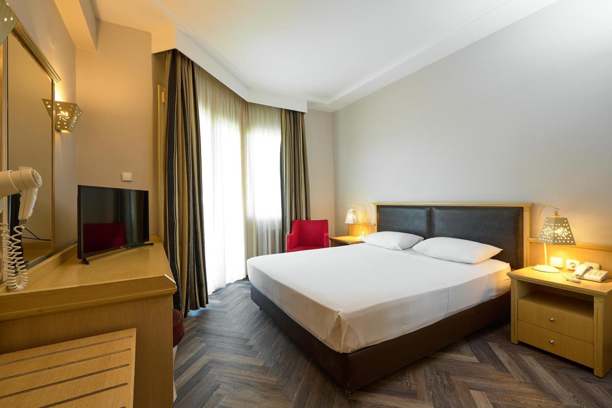 Iris Hotel Терми Экстерьер фото