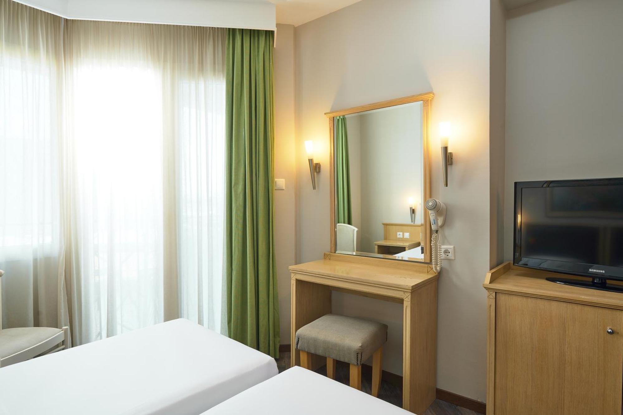 Iris Hotel Терми Экстерьер фото