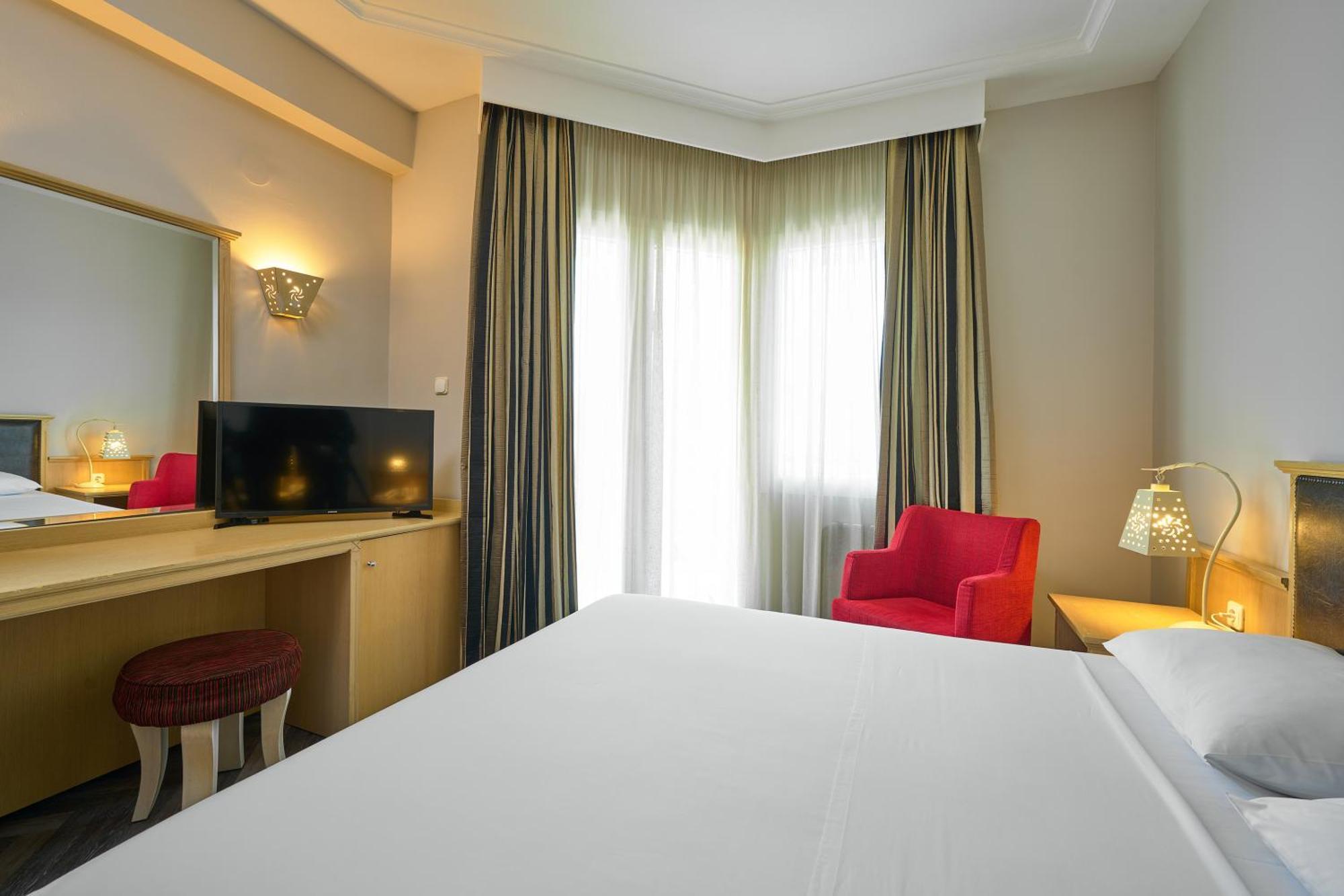 Iris Hotel Терми Экстерьер фото